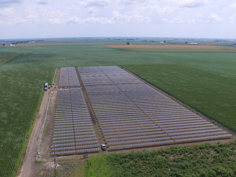Community solar array in LaSalle County, Illinois.